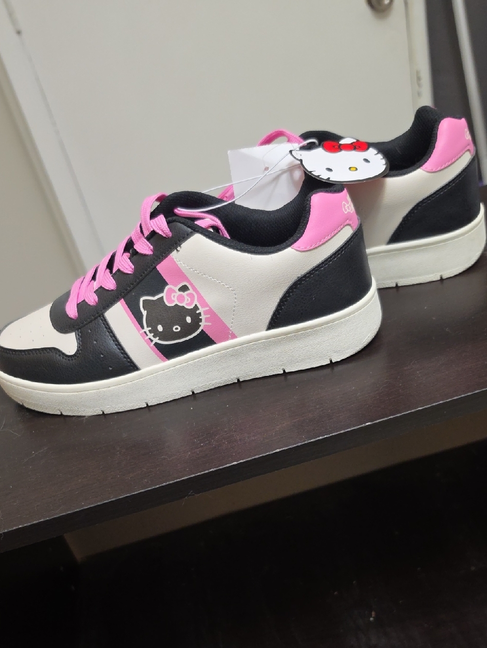 Hello Kitty Pink, Black & White Low-Top Sneakers Size 11